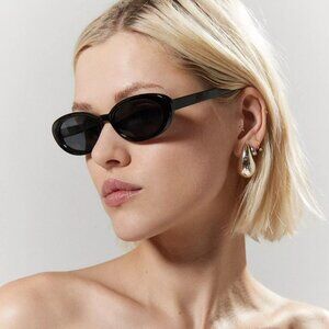 Urban Outfitters Black Oval Sunglasses